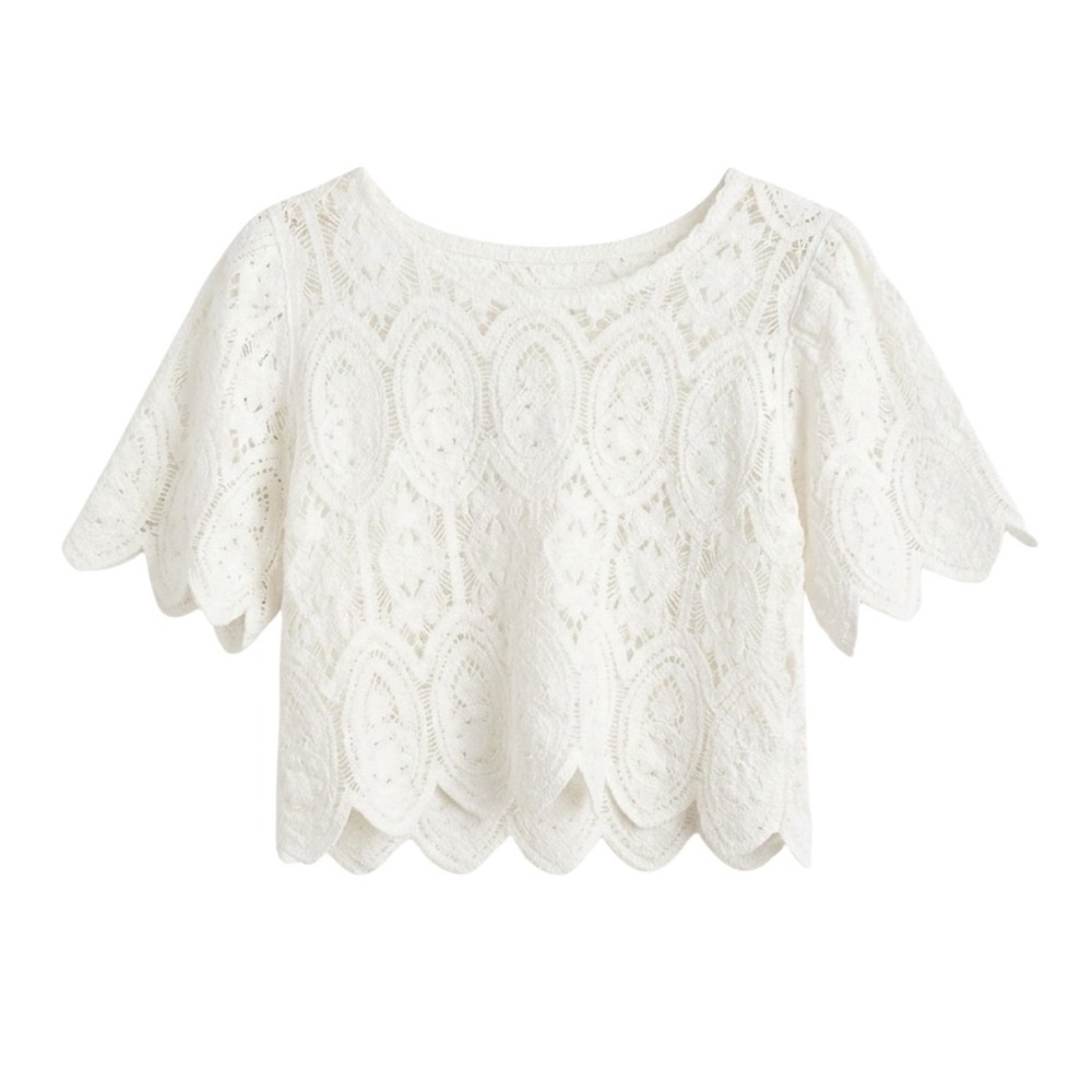 NWT  Solitaire Crochet Lace Crop Top Boho Festival Scalloped Flutter Sleeve XS